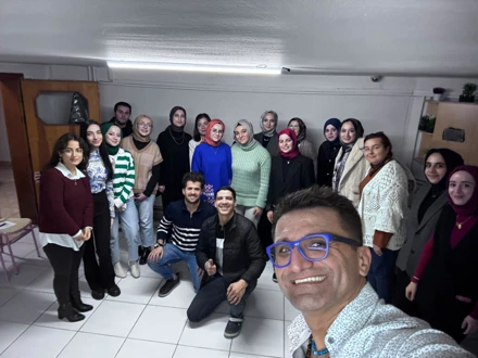 Bölümümüz öğretim üyesi Dr. Öğr. Üy. Fatih Mehmet Aslan, “Oyunca Dili’nin Keşif Süreci - Oyunun Iyileştirici Gücü“ temalı bir düzenlemiştir.